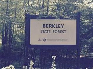 11 Briggs Ln, Berkley, MA 02779