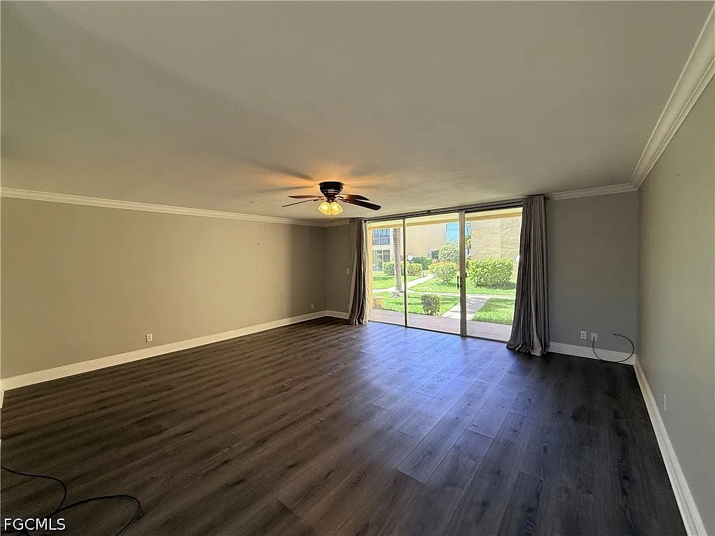 2 bed, 2.5 bath, 1444 sqft, $1,400 — Photo 2