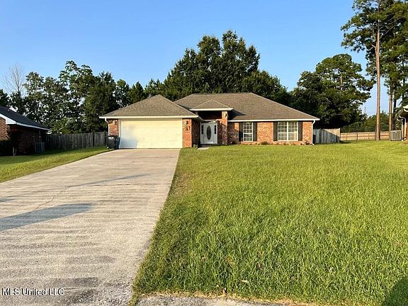 2nd image of 3416 Hermitage Ct
