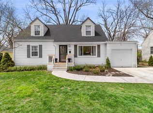 5042 Mission Rd, Roeland Park, KS 66205