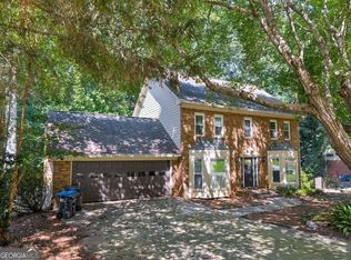 27 Planters Dr, Lilburn, GA 30047