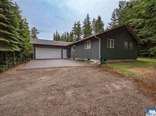 223 Fleming Dr, Sequim, WA 98382