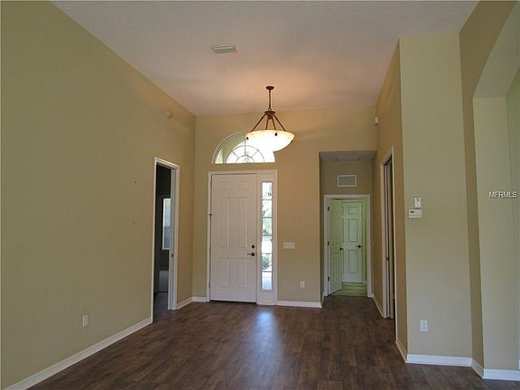 2nd image of 5515 Simonton St