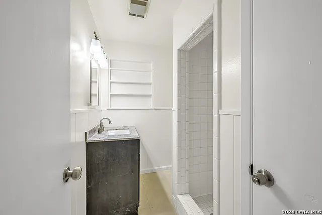 170 Sinclair Rd — Photo 9