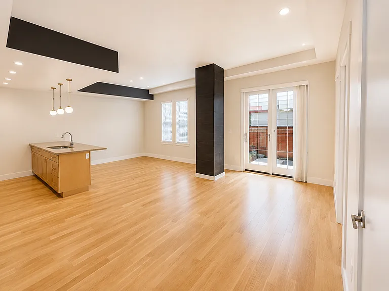 410 Acoma St #213 — Photo 2