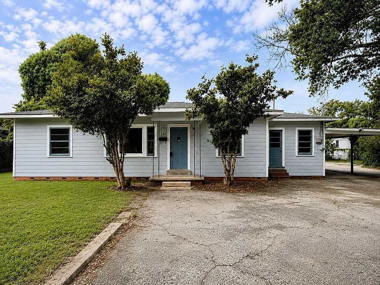 116 Oak Crest Dr — Photo 1