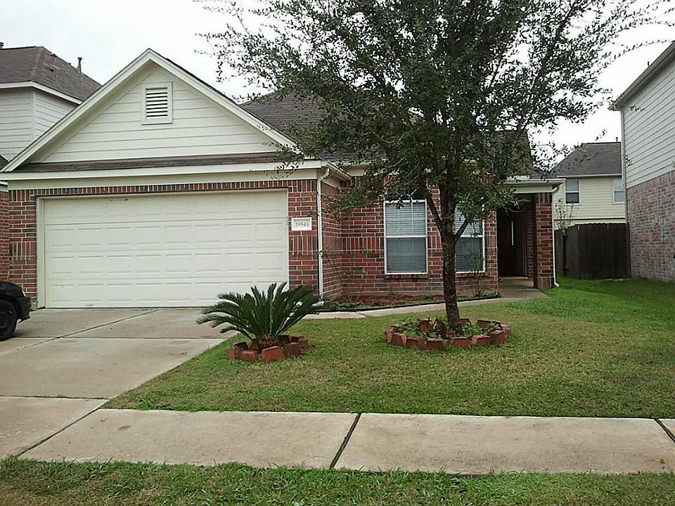 1st image of 19543 Hickory Meadow Ln
