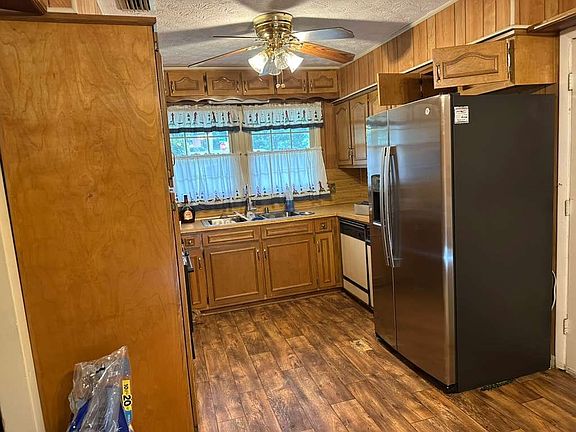 5th image of 1035 Kirkland Dr