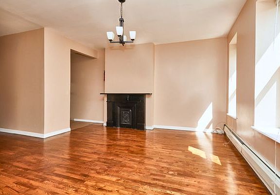 3rd image of 135 W 130th St APT 3