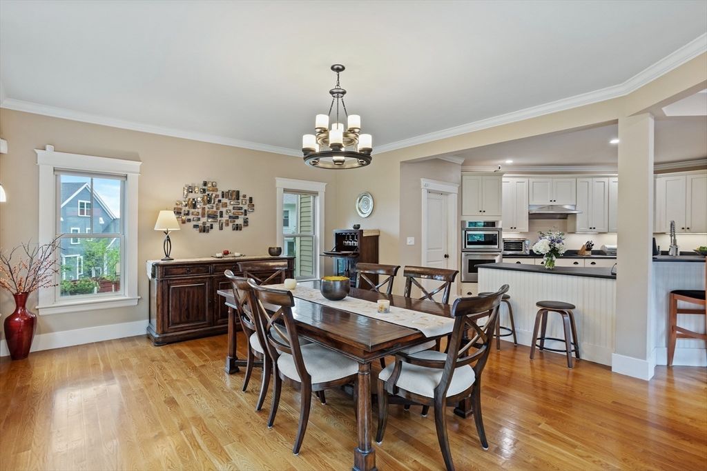 5 Walnut St, Lexington, MA - More