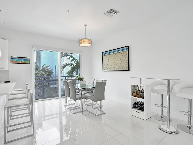 1347 N Ocean Blvd — Photo 20