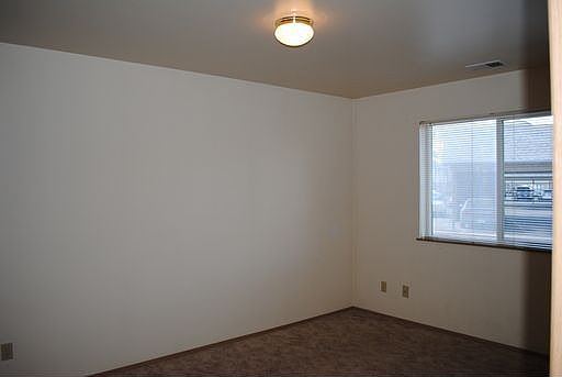 5th image of 212 Antles St APT 406