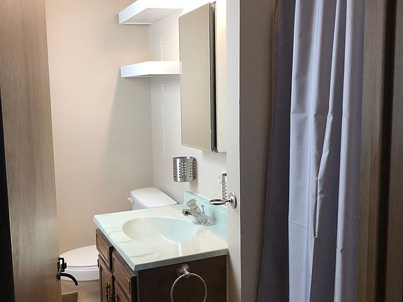 2nd image of 194 Fairsom Ct