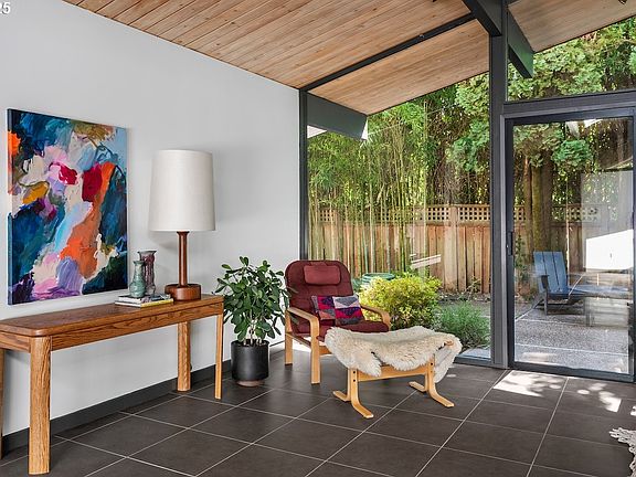 5th image of 700 Pebble Beach Ct