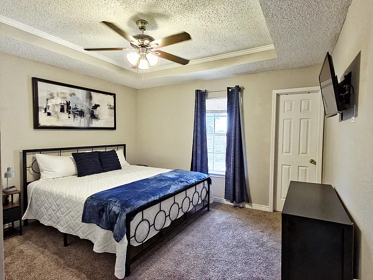 Briar Creek Dr — Photo 12
