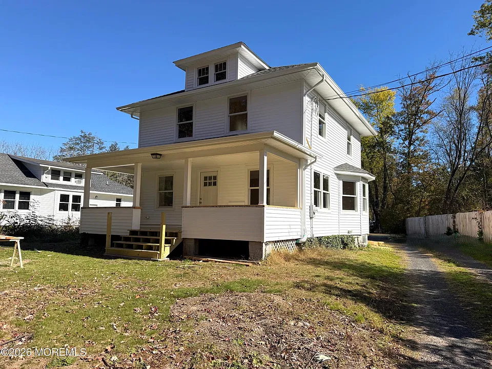 437 Lakewood Farmingdale Rd