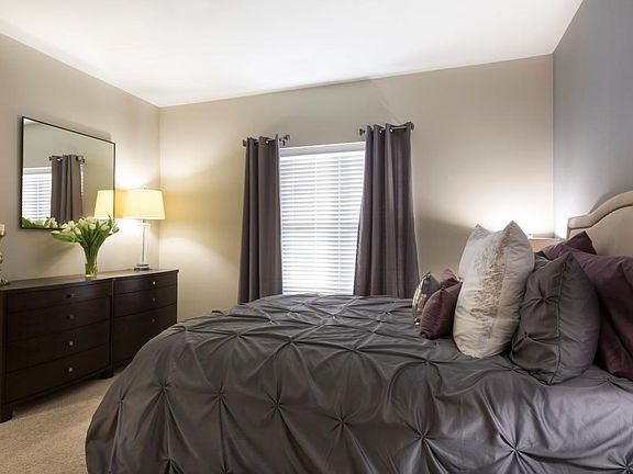 5th image of 7000 Horseshoe Ln #2231