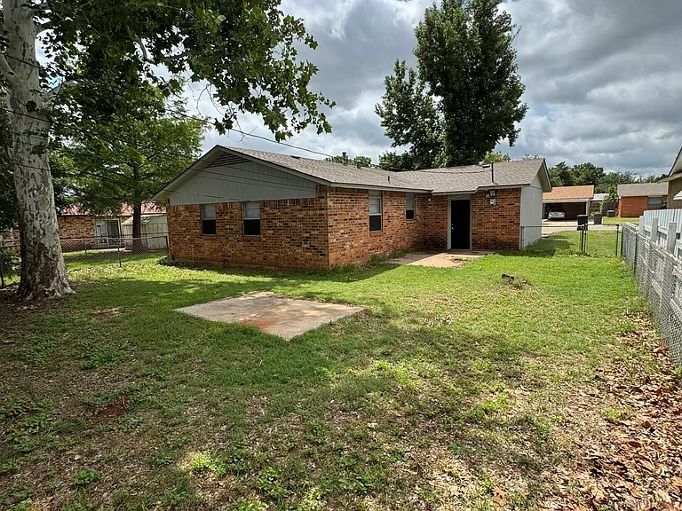 4102 Aspen St — Photo 1