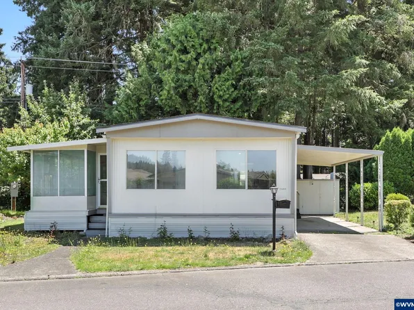 11489 SW Royal Villa Dr Space 196, Tigard, OR 97224