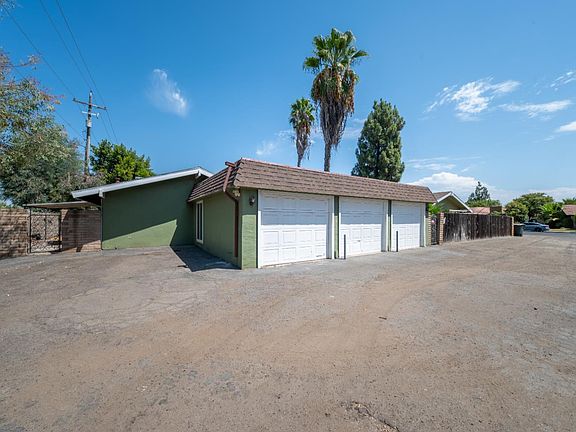 2nd image of 1058 Pierce Dr