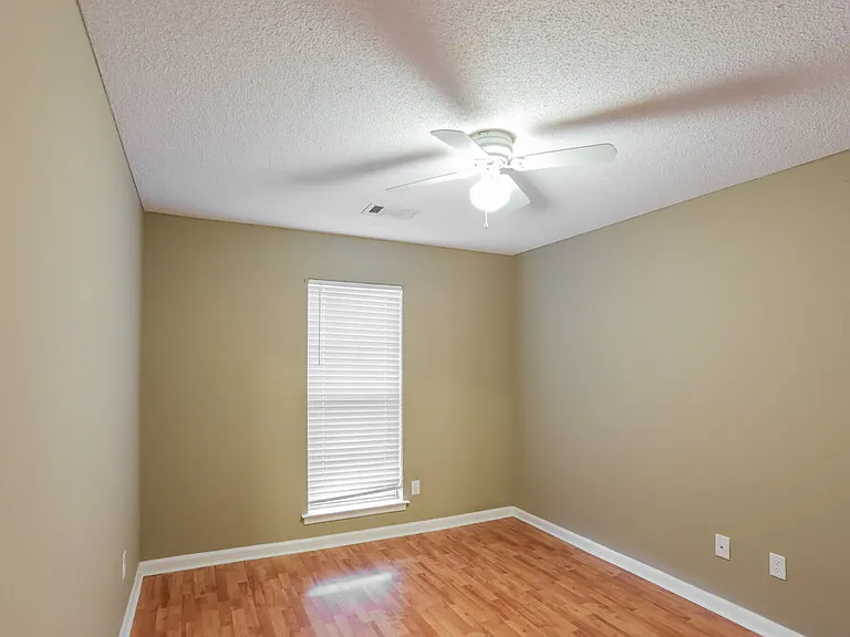 7632 Woodshire Dr — Photo 14