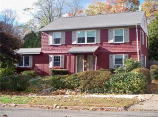 29 Cold Spring Cir, Naugatuck, CT 06770