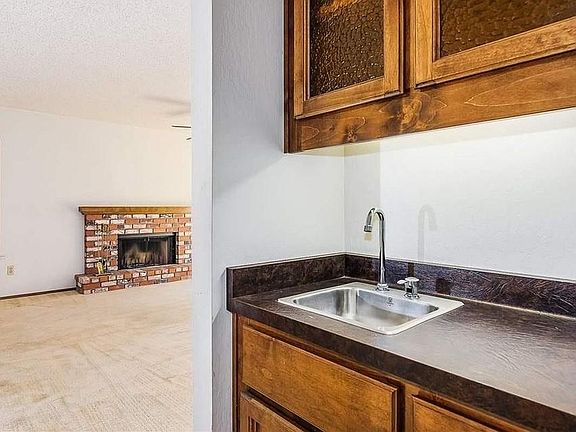 2nd image of 2733 Countrywood Dr
