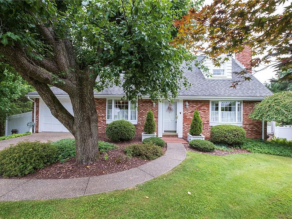 1st image of 157 McCabe Dr