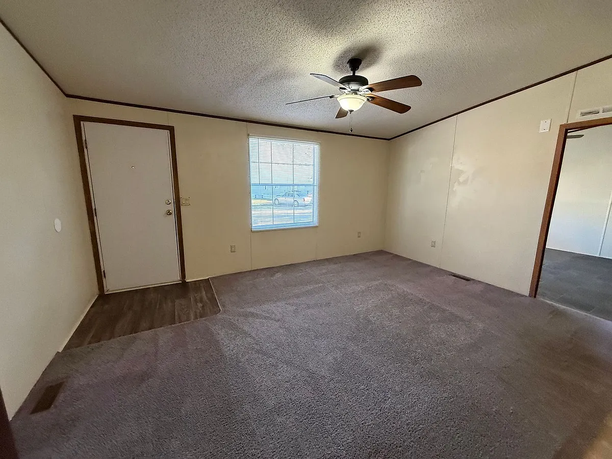 Building Photo - 113 Barbour Rd #5