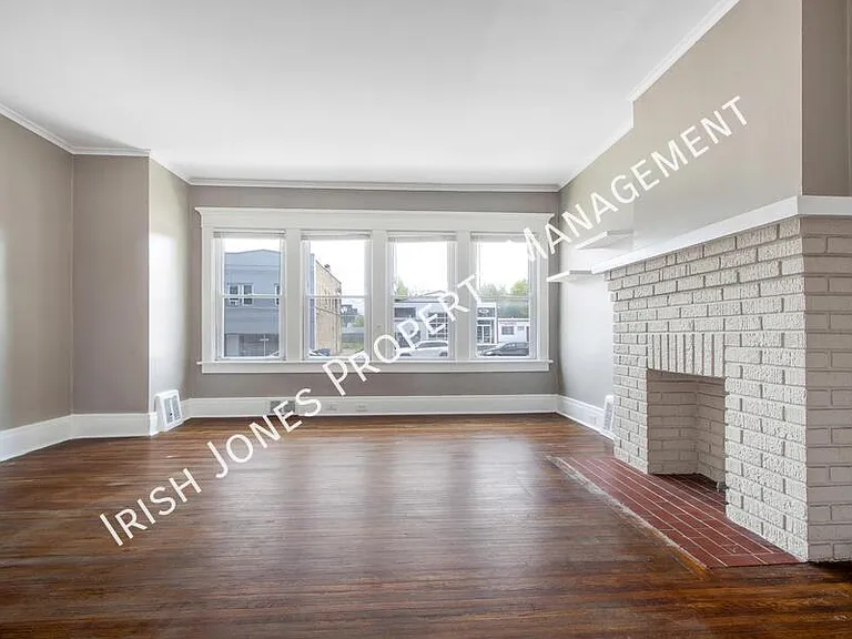 2518 Delaware Ave — Photo 5