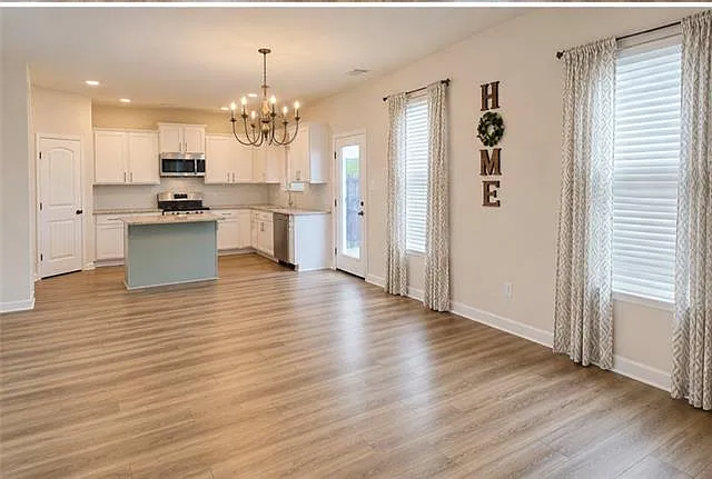 948 Channel Bend Ct — Photo 3