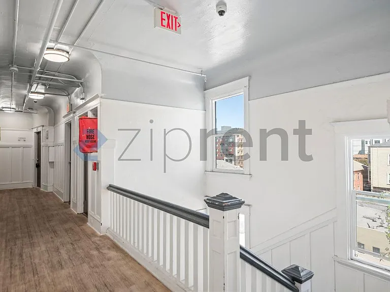 680 14th St #412 — Photo 7