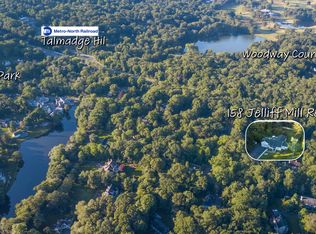 158 Jelliff Mill Rd, New Canaan, CT 06840