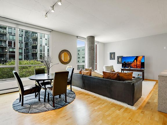 2nd image of 901 2nd St S #209