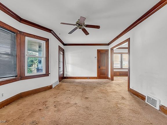 5th image of 19312 Shawnee Ave