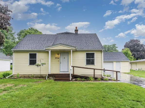 3704 Cambridge St, Midland, MI 48642
