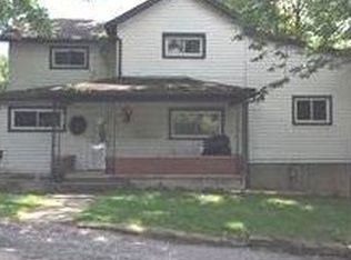 1255 Brown Rd, Ellwood City, PA 16117