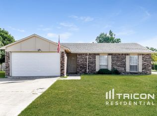 6500 Scarborough Pl, North Richland Hills, TX 76182