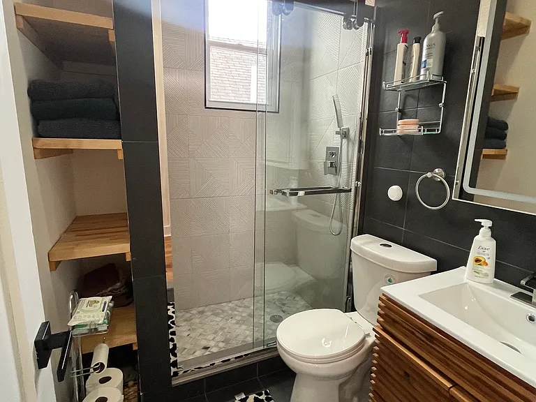 110 Walnut St #2 — Photo 5
