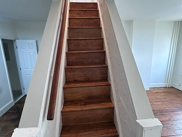 2229 E Ann St — Photo 12