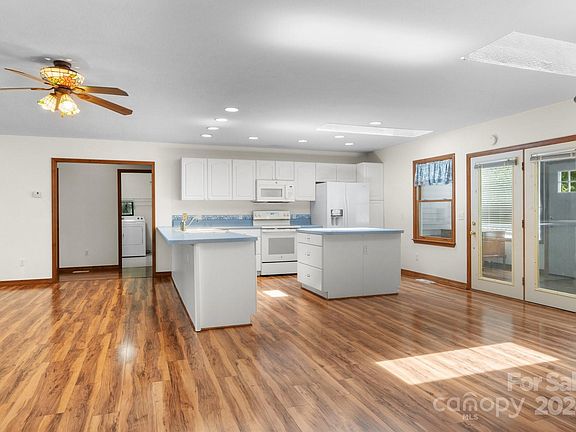 5th image of 30 Callie Ln #20