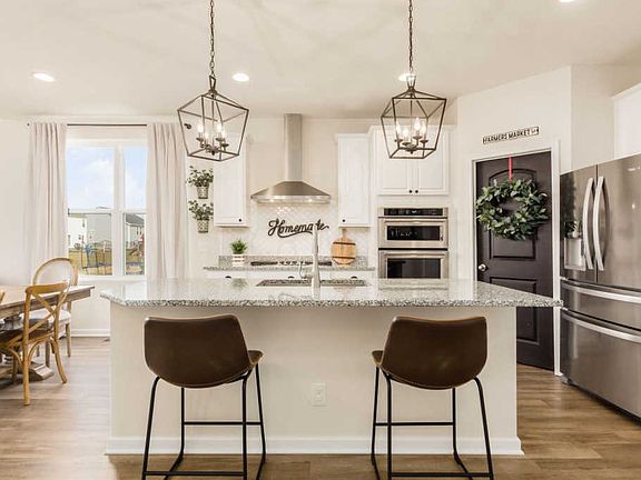 5th image of 2185 Preakness Pl