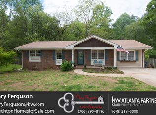 94 Hilltop Cir, Auburn, GA 30011