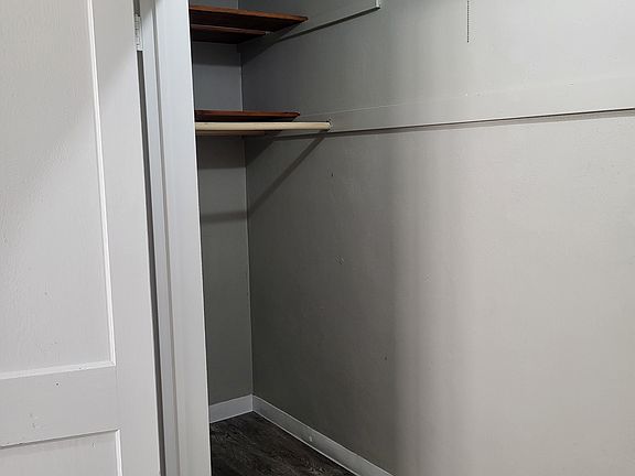 3rd image of 324 8th St APT 3