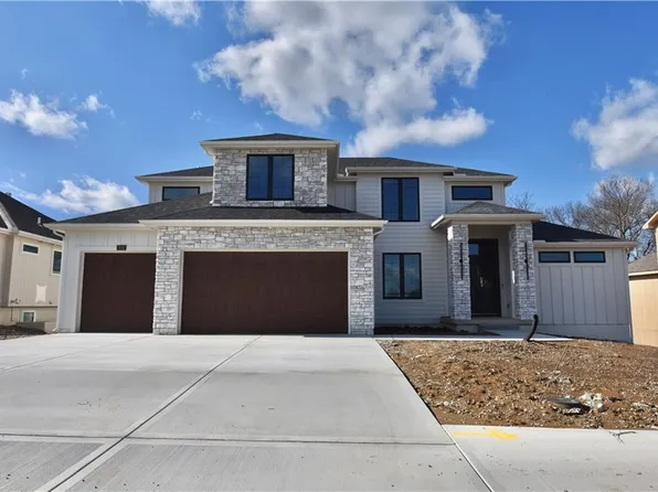 7632 NE Booth St, Kansas City, MO 64158