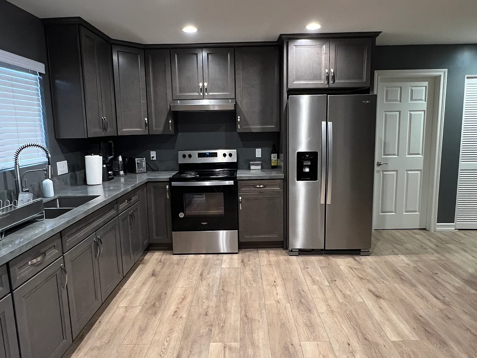 3 bed, 1400 sqft, $1,400 — Photo 3