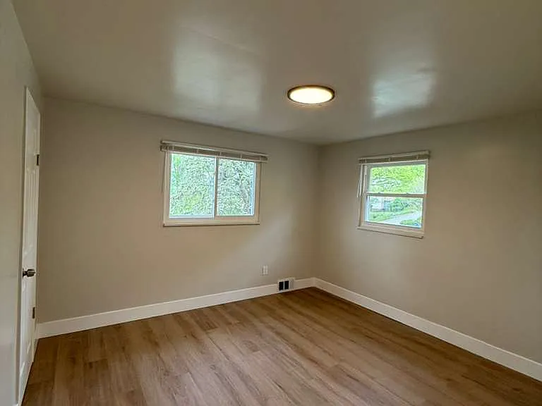 338 Caryl Dr — Photo 16