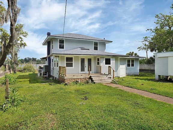 4th image of 3307 Trout River Blvd