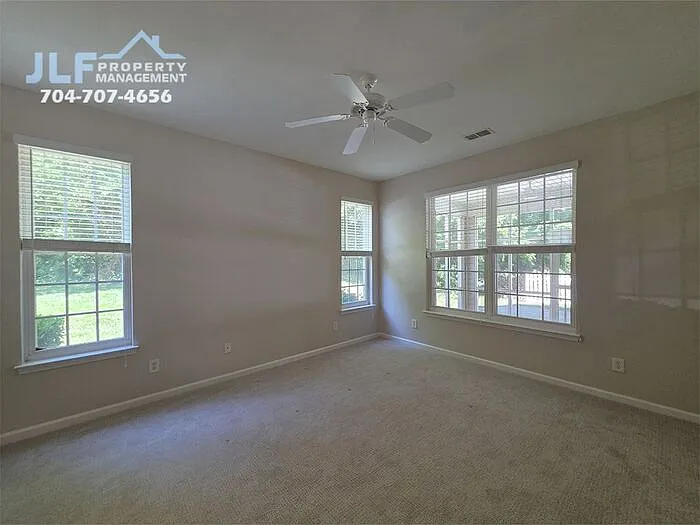 4730 Willow Glen Rd — Photo 11