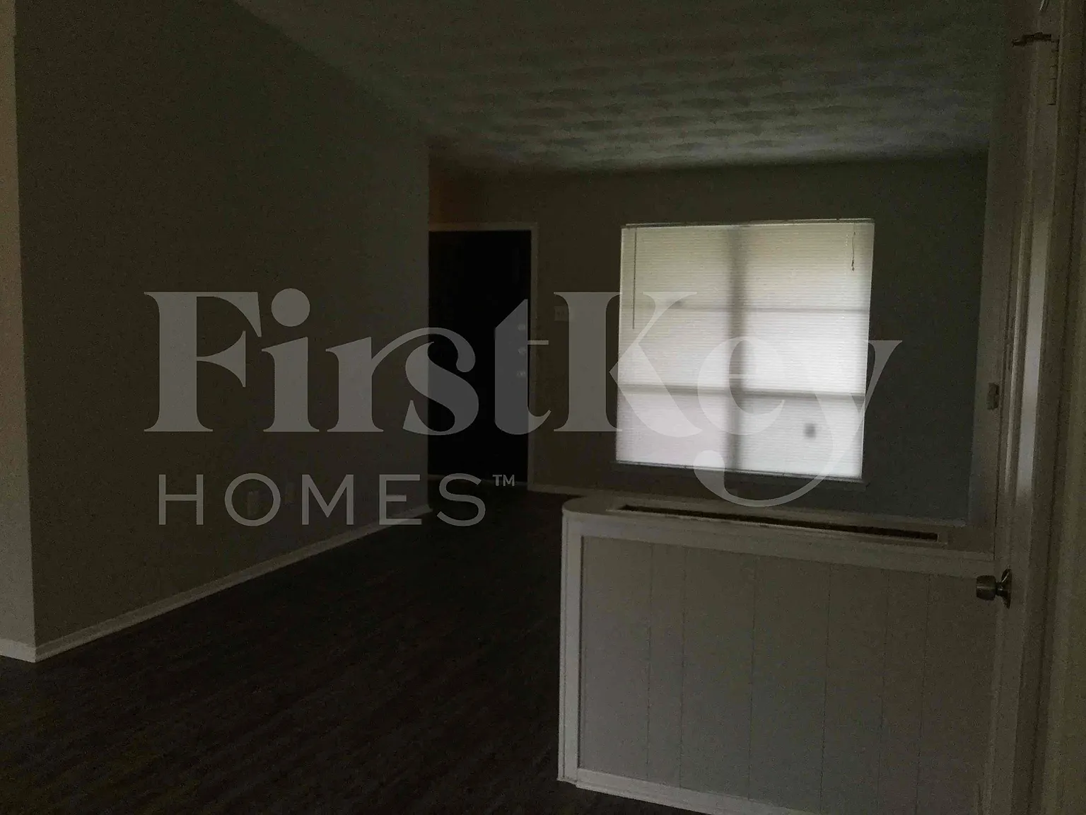2 bed, 1.5 bath, 1343 sqft, $1,890 — Photo 3